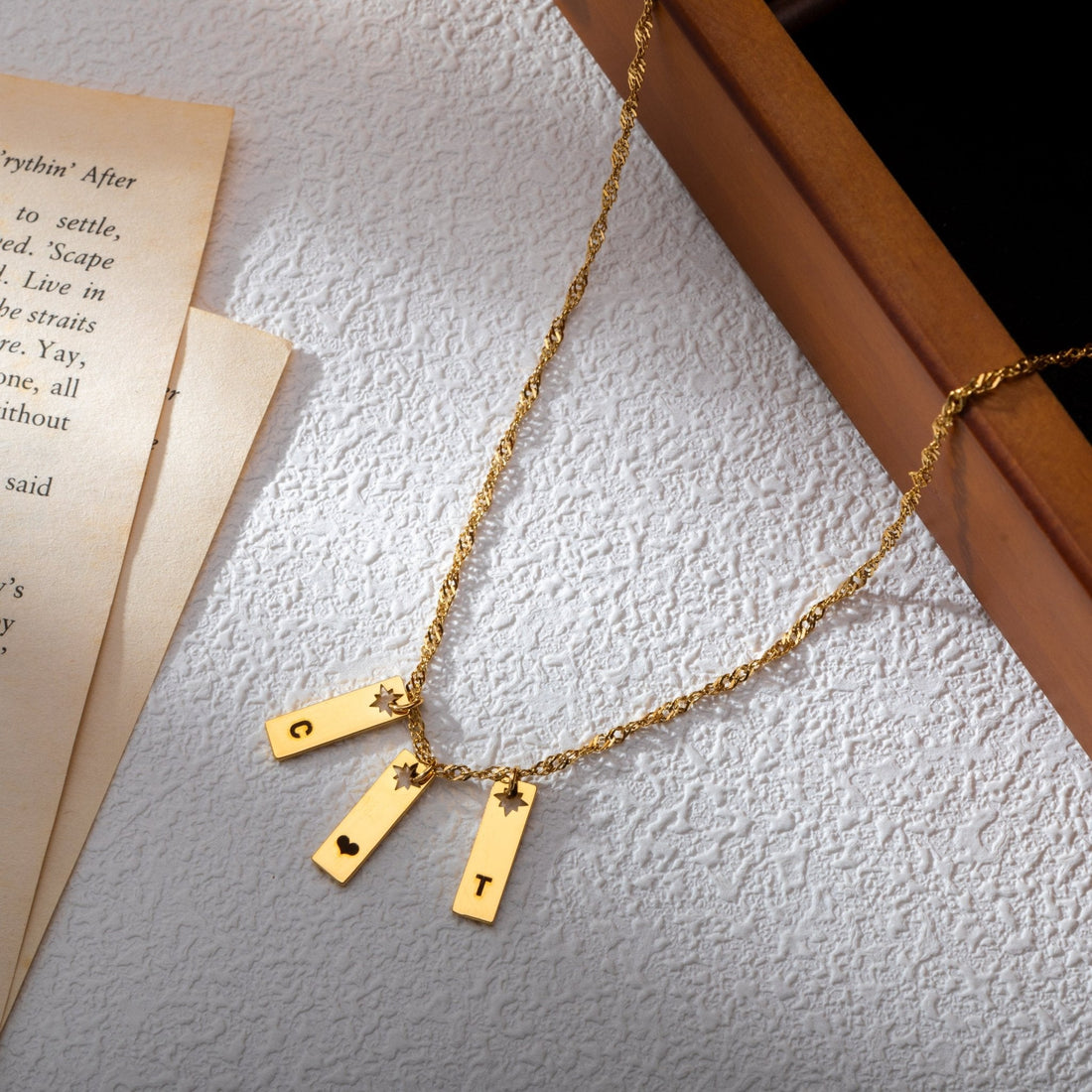 Comment prendre soin de vos bijoux personnalisés
