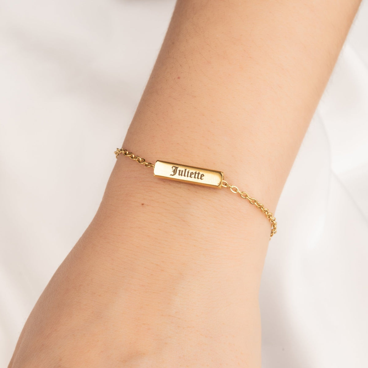 Bracelet/Anklet with Custom Gothic 3D Bar - ALMAGIOIELLI