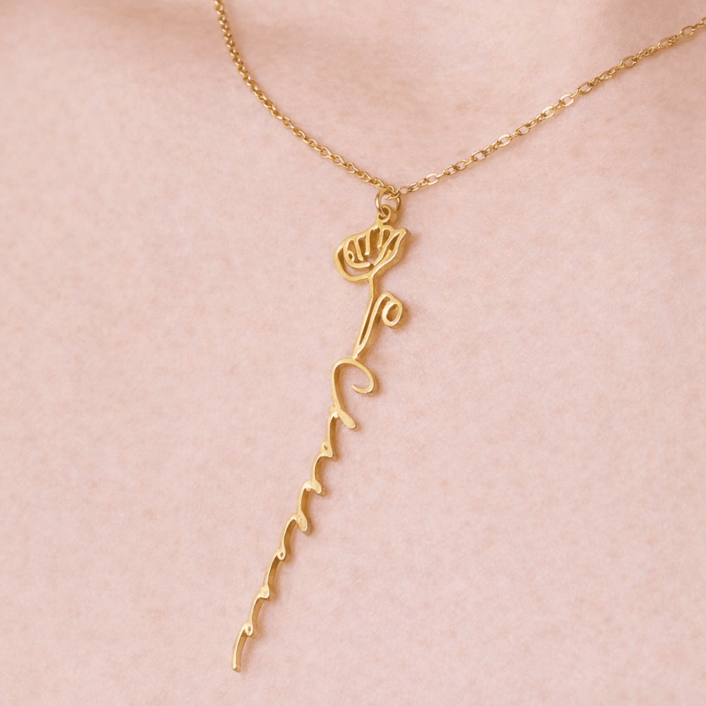 Collana personalizzata con nome e fiore di nascita Collana personalizzata con nome e fiore di nascita