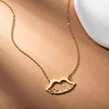 Custom Lips Name Necklace – Engraved Pendant - ALMAGIOIELLI