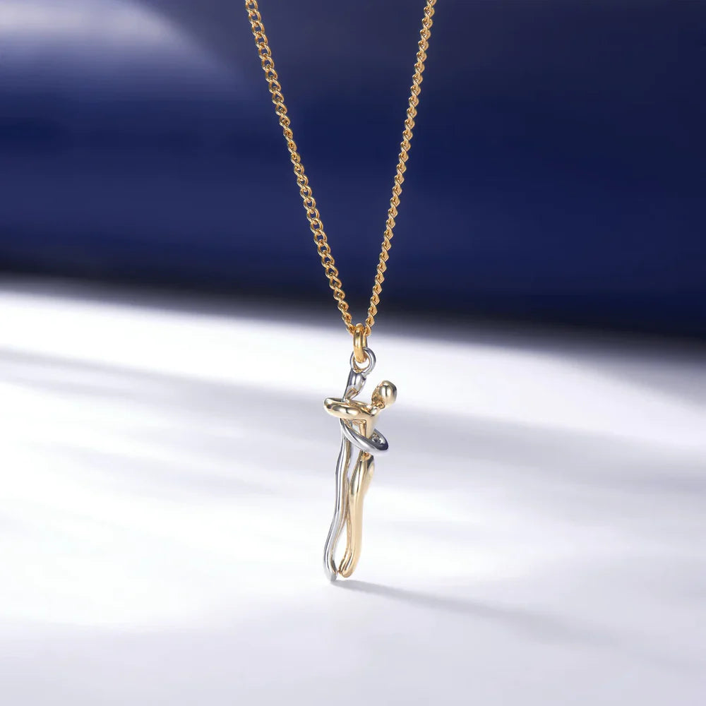 GILIEYER Collana Abbraccio Coppia, Personalità della Moda Collana Abbraccio Affettuoso Coppia Abbraccio Ciondolo Amore Coccole Abbraccio Gioielli Regalo per Donne Uomini (Argento GILIEYER Collana Abbraccio Coppia, Personalità della Moda Collana Abbraccio Affettuoso Coppia Abbraccio Ciondolo Amore Coccole Abbraccio Gioielli Regalo per Donne Uomini (Argento