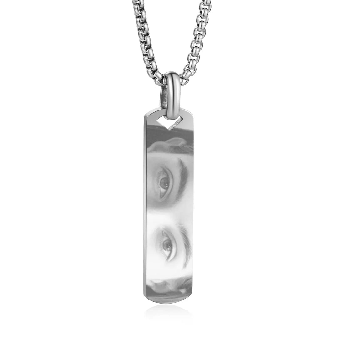 Collana personalizzata con medaglione inciso e ciondolo rotondo in madreperla, regalo per la mamma, madrina, regalo per baby shower, regalo di San Valentino - Italia Collana personalizzata con medaglione inciso e ciondolo rotondo in madreperla, regalo per la mamma, madrina, regalo per baby shower, regalo di San Valentino - Italia