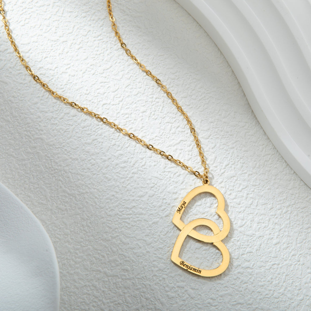 Twin Heart Engraved Name Necklace - ALMAGIOIELLI